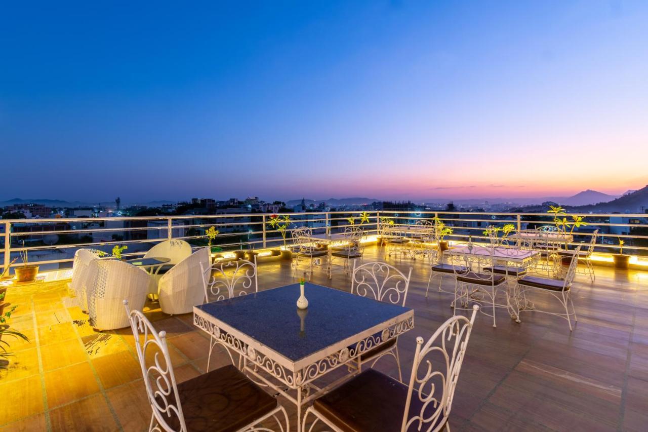 Hotel The Celebration By Amod Best Hotel & Rooftop Udaipur Exterior foto